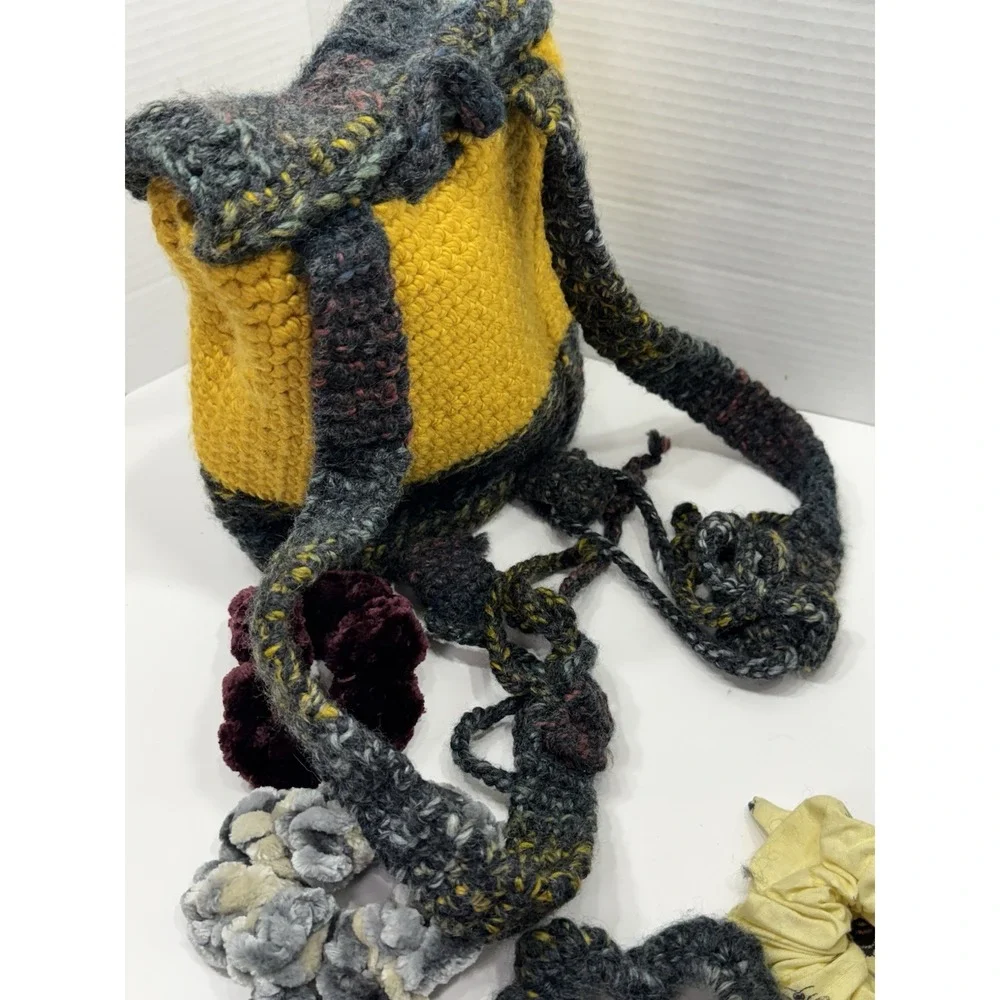 UNIQUE‎ Crochet Backpack W/hair Ties 70s Festival Hippie Blue-Yellow Boho Bag